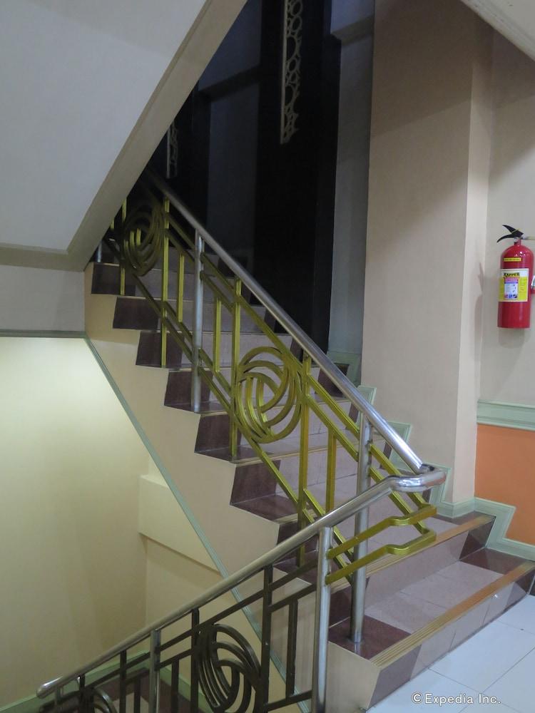 Cebu Northwinds Hotel Buitenkant foto
