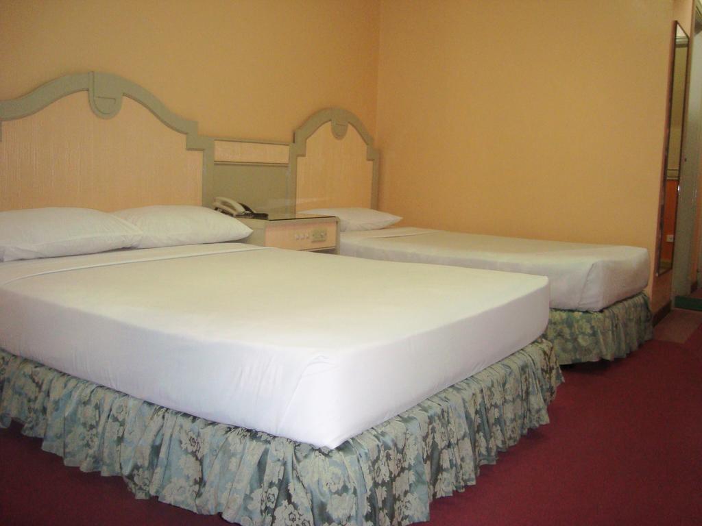 Cebu Northwinds Hotel Buitenkant foto