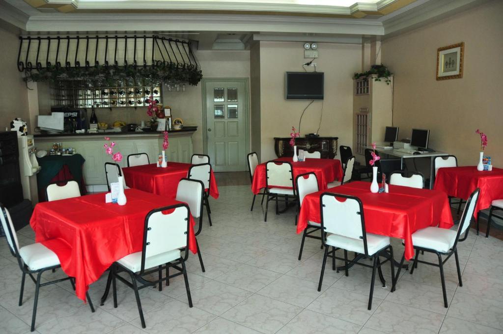 Cebu Northwinds Hotel Buitenkant foto